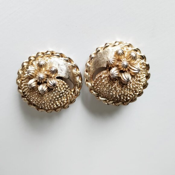 Vintage KRAMER NY Earrings Costume Jewelry Gold Plated Mid-Century Clip-On - Picture 3 of 9